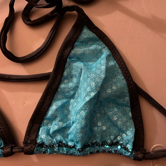 NWT Sexy Skimpy Handmade Tri-Top Thong Bottom Bikini w/ Appliqués & Leg Garter - Picture 7 of 8